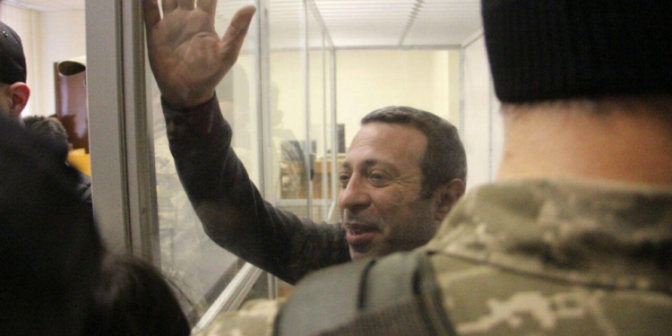 У Києві завершився судовий розгляд зміни запобіжного заходу лідерові “Укропу”