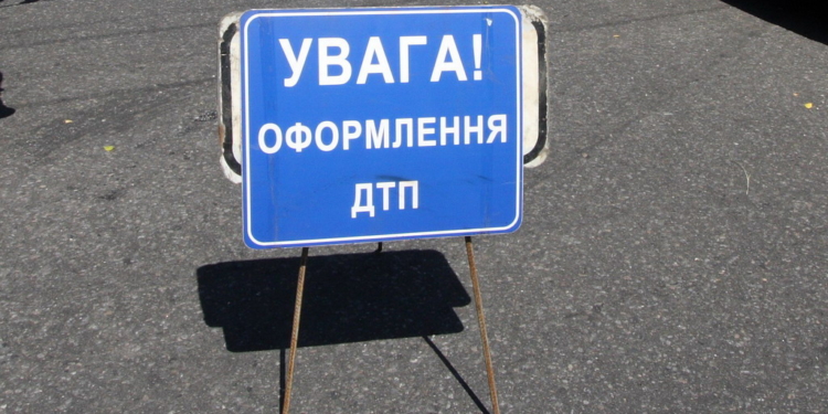 Під колесами вантажного автомобіля загинув велосипедист