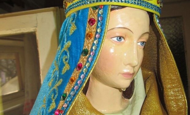 Замироточила «майданівська» статуя Діви Марії