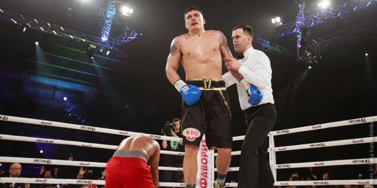 Олександр Усик здобув дев’яту перемогу на профі-рингу