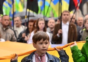 81% молодих українців пишаються країною – опитування