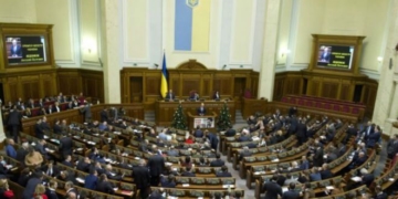 Рада та уряд і далі працюватимуть над бюджетом-2016 та податками