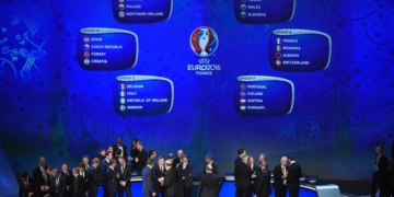 На Євро’2016 Україна зіграє в групі з сусідами, чемпіонами світу і англійськими ірландцями