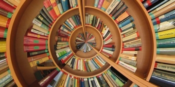 Топ-100 найбажаніших книг 2015 року