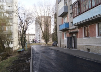 Ремонтні роботи у ще 2-х дворах Тернополя добігають до завершення