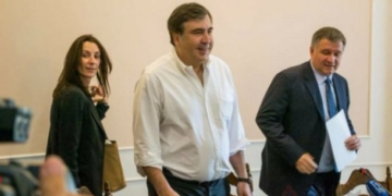 Забирайся з моєї країни! — Аваков ледь не побився з Саакашвілі