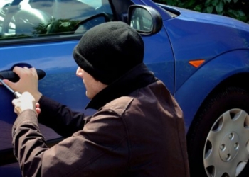 За добу в Тернополі пограбували п’ять автівок