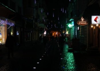 В Тернополі – «метеоритний дощ»