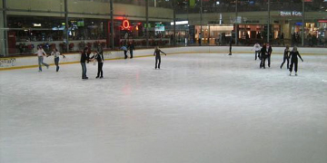 Школяреві з Тернопільського району відрізало ковзаном палець