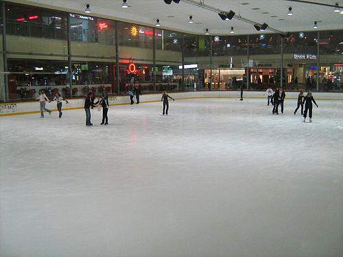 Школяреві з Тернопільського району відрізало ковзаном палець