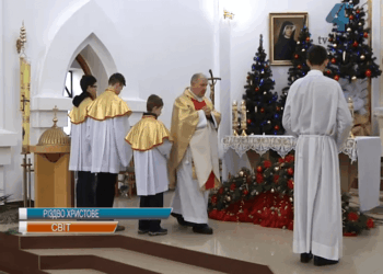 25 грудня католицький світ святкує Різдво, про яке сповістила перша вечірня зоря