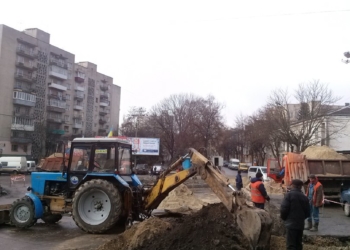 Що зараз відбувається на площі Героїв Євромайдану? (ФОТО)