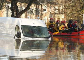 Весна посеред зими (ФОТО)