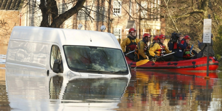 Весна посеред зими (ФОТО)