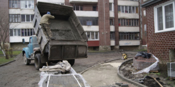На проспекті Злуки в Тернополі буде ще один капітально відремонтований двір