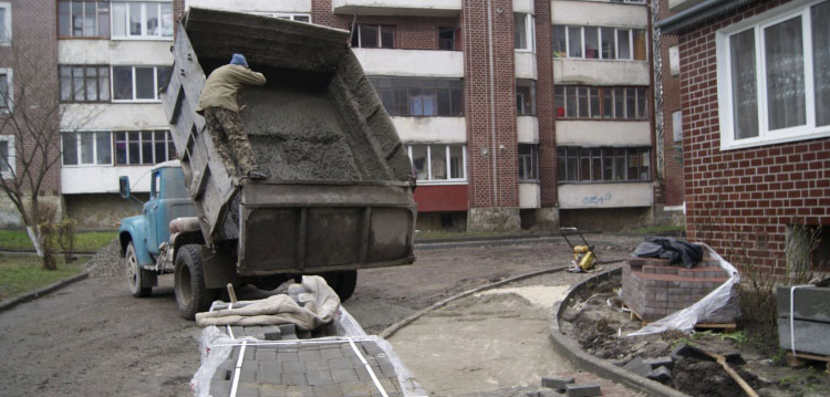 На проспекті Злуки в Тернополі буде ще один капітально відремонтований двір
