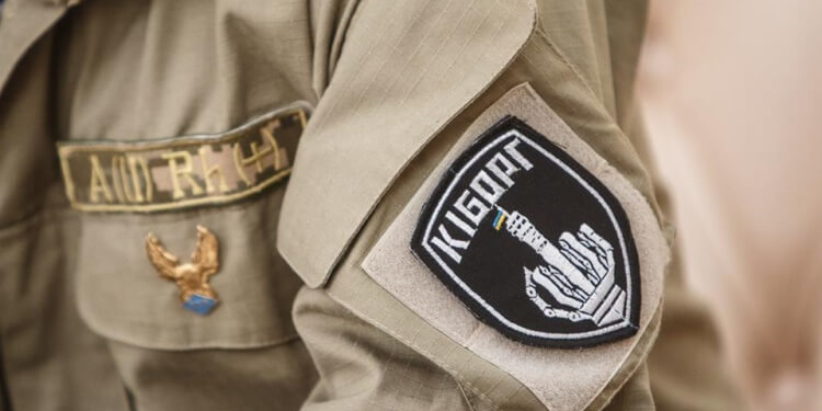 Сьогодні на всіх летовищах України вшановують героїчних “кіборгів” (Відео)