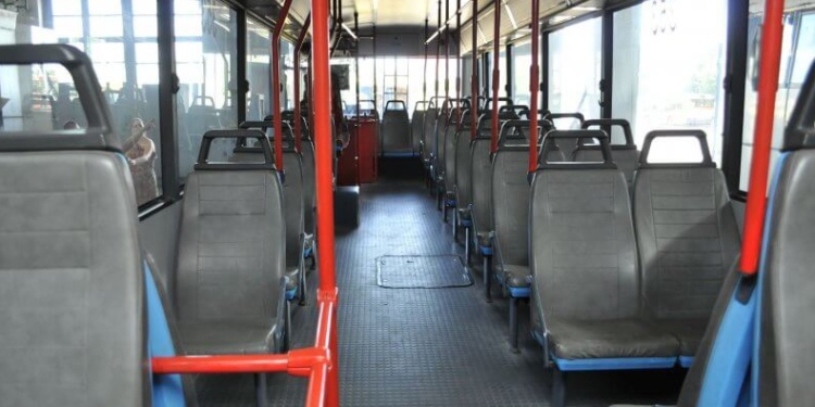 В тролейбусі помер чоловік