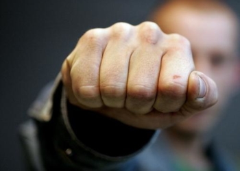 Масова бійка на Гусятинщині: двоє в лікарні