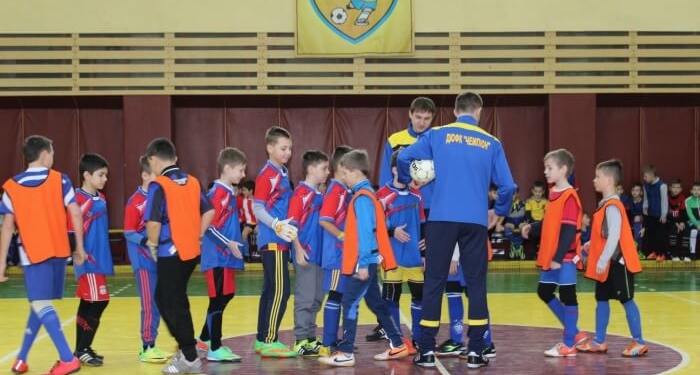 Чому варто «бути» з «ЧЕМПІОНОМ»? (ВІДЕО)