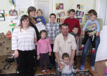 Кому заважають хворі діти?