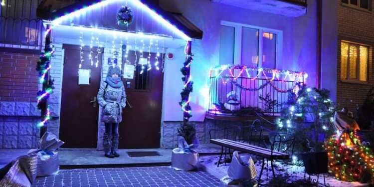 У конкурсі «Феєрія новорічного міста» переміг будинок із зразковими мешканцями