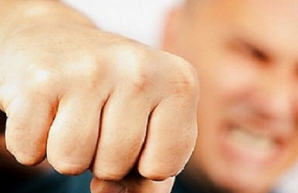 У Лановецькому районі чоловіка побив товариш