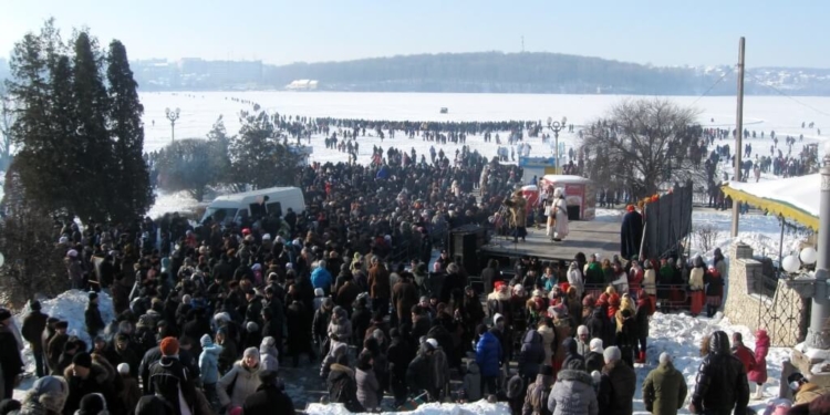 “Свято зими” відмінили у Тернополі через теплу погоду