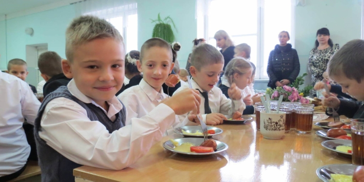 Міська влада подбає про харчування дітей пільгових категорій