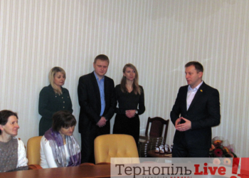 21 мешканка Тернопільщини отримали почесне звання