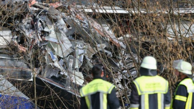 Зіткнення потягів у Баварії: 9 загиблих та десятки поранених