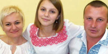 Через важку недугу Ольга Кундис не може навіть рухатися,  але… вишиває. Та ще й як!