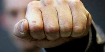 На Дружбі п’яні підлітки побили старшого чоловіка