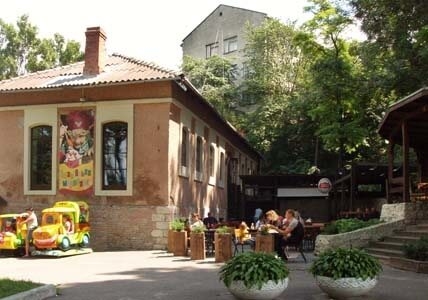 У будинку, де зараз тернопільський ресторан, після війни жило три сім’ї (Відео)