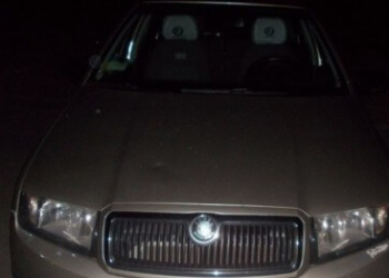 У Тернополі екс-міліціонер побив битою автівки своїх сусідів?