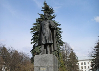 Тернополяни хочуть перенести або демонтувати пам’ятник Пушкіну