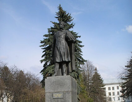 Тернополяни хочуть перенести або демонтувати пам’ятник Пушкіну