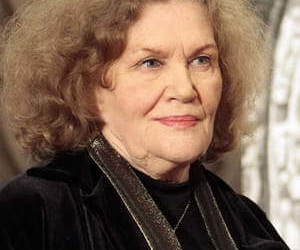 Сьогодні Ліна Костенко святкує свій 86-ий день народження