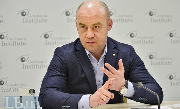 Сергій Надал: «В цьому уряді, як і за Азарова, якщо виникають фінансові проблеми, їх скидають на місцеве самоврядування»