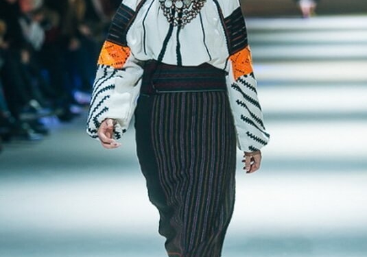 Вишивальниць з Тернопільщини копіюють аж в… Мілані