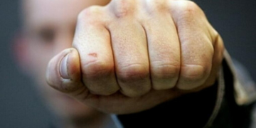 Страшна бійка на «Дружбі»: п’яні зеки побилися через жінку