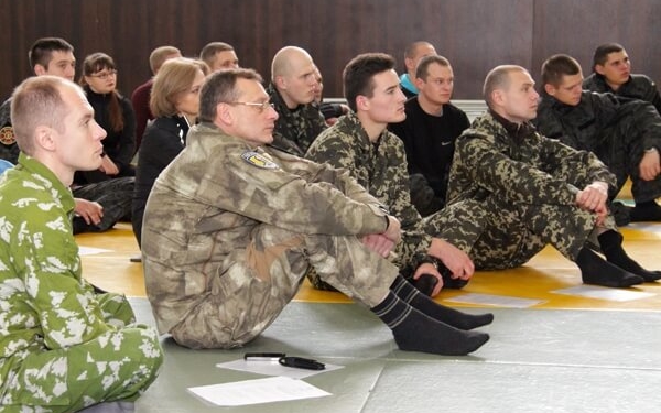 Тернопільські бійці розповідають про труднощі адаптації до життя після війни