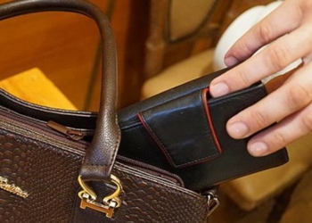 Тернополянин вкрав гроші у дружини і пішов у поліцію