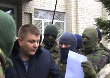 Після «люстрації» чиновник звинуватив активістів у крадіжці на 70 тисяч гривень!