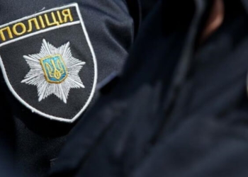 У Бучацькому районі п’яний боєць побив поліцейського і його автівку