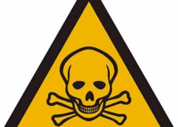 На Тернопільщині сотні кілограм отрути стоять під будинками людей