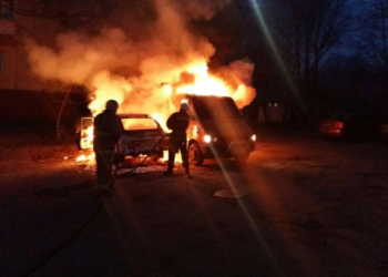 У Тернополі згоріли 3 автомобілі
