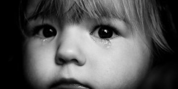 На Тернопільщині 2-річна дівчинка вилила на себе каструлю з кип’ятком