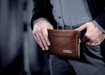 На ринку при свідках обікрали тернополянку