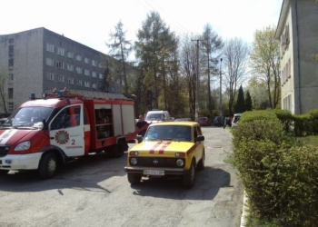 У Тернополі замінували університет (фото)